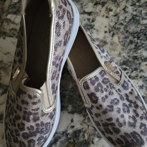CBG leopard print loafers, size 9M. Never been worn.